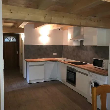 Charlotte T3 Mezzanine كورشوفيل